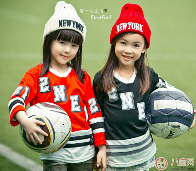 蘇格蘭小學(xué)迎來(lái)13對(duì)雙胞胎 心疼老師一分鐘并想生雙胞胎的看過(guò)來(lái)