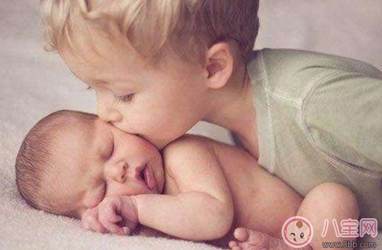養(yǎng)一個孩子好還是兩個孩子好 養(yǎng)一個孩子和兩個孩子的區(qū)別