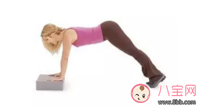 不用做豐胸手術(shù) 簡(jiǎn)單運(yùn)動(dòng)豐胸最靠譜