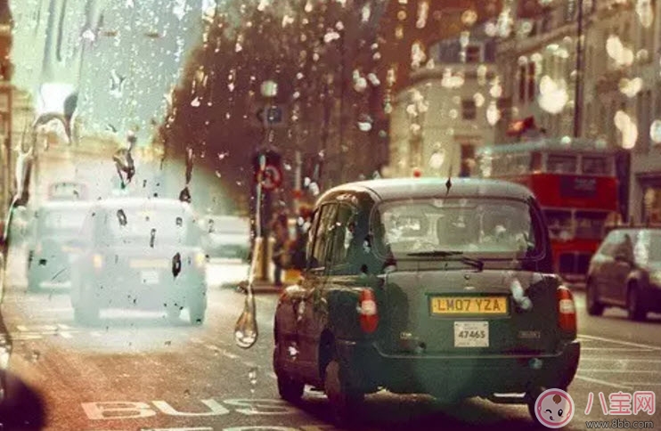 下雨天孕婦出門需要注意什么 孕婦下雨天出門要帶什么東西