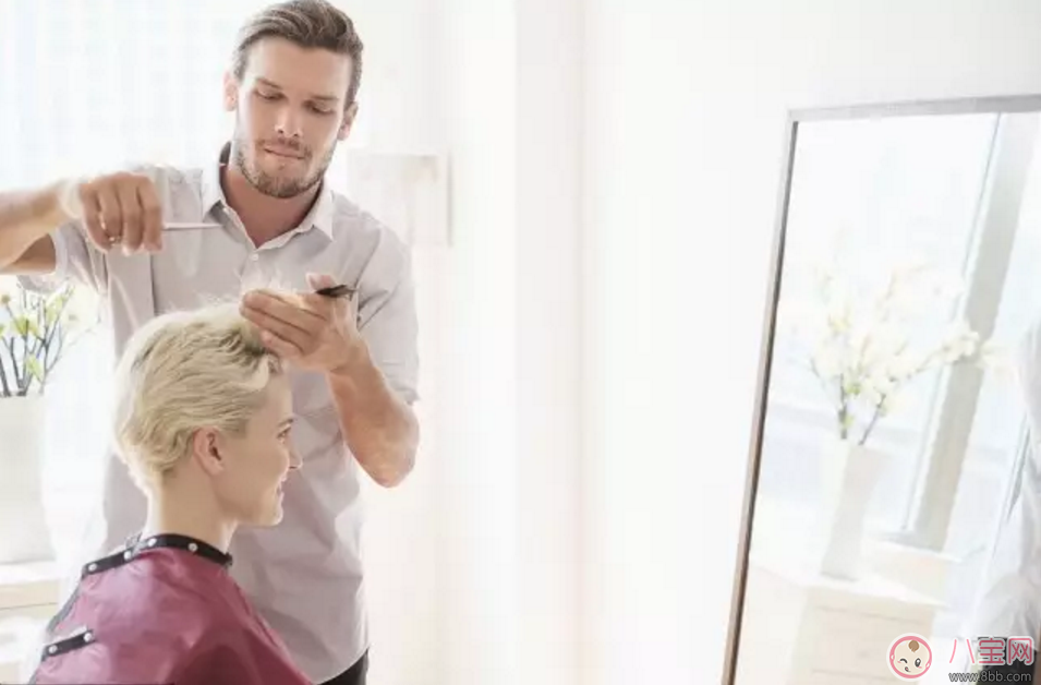 孕期長發(fā)搶胎兒營養(yǎng)嗎？需要剪短發(fā)嗎？