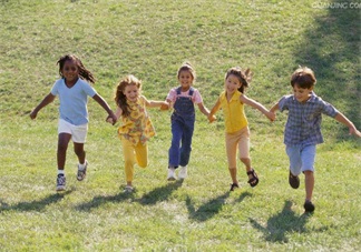 自己是近視懷的孩子會近視嗎 近視準(zhǔn)媽媽的擔(dān)憂