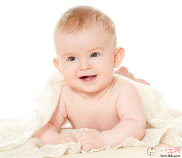 其實(shí)在懷孕的時候注意好 寶寶也會不長胎記