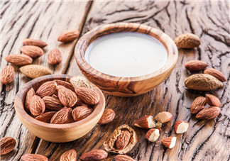 素食孕媽補(bǔ)鈣 喝牛奶杏仁美味又營養(yǎng)