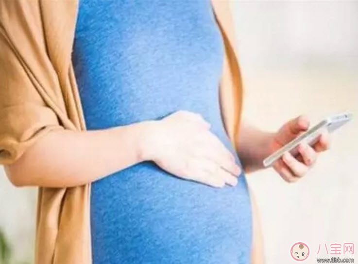 懷孕玩手機(jī)孩子易暴躁 手機(jī)對孕婦的影響還有哪些