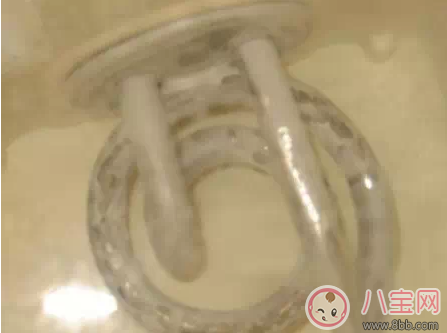 在外面住酒店怎么才覺得安心 帶孩子出門住酒店必備物品