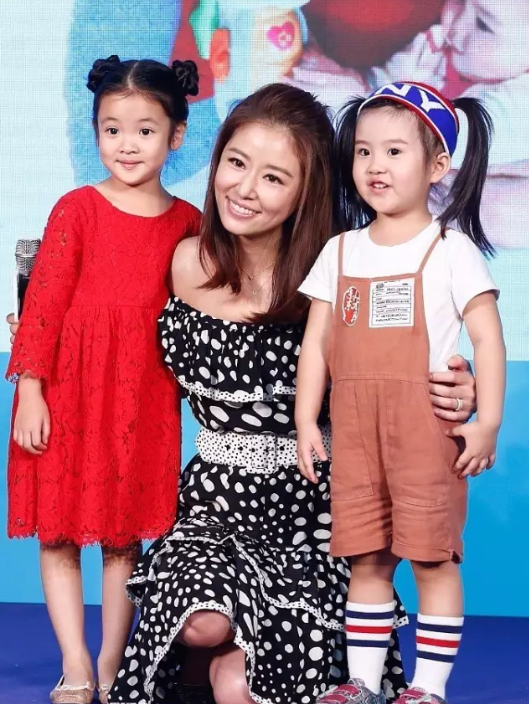 林心如產(chǎn)后快速恢復苗條？產(chǎn)后普拉提讓胸部美回來！