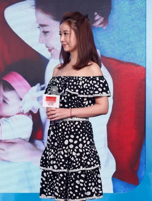 林心如產(chǎn)后快速恢復苗條？產(chǎn)后普拉提讓胸部美回來！