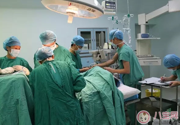 哪些人更容易產(chǎn)后出血 產(chǎn)后出血發(fā)病癥狀(如何預(yù)防產(chǎn)后大出血)