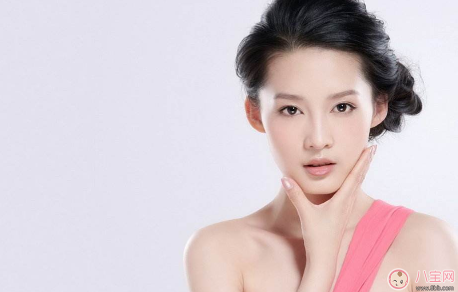 入秋肌膚變差 換洗面奶換護(hù)膚品樣樣不能少