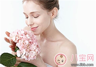 女性乳癌癥狀多 胸部護(hù)理不可少