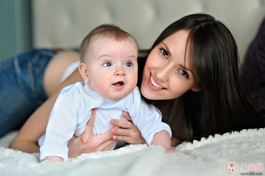 產(chǎn)后護(hù)理要到位 一不小心就有了媽媽手頸椎病和腰疼