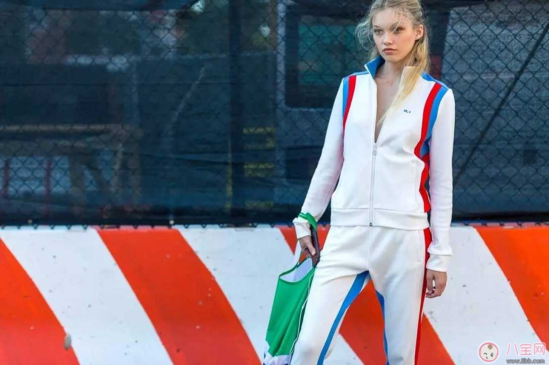 周冬雨瘦成漫畫腿  如何改變走路姿勢瘦腿