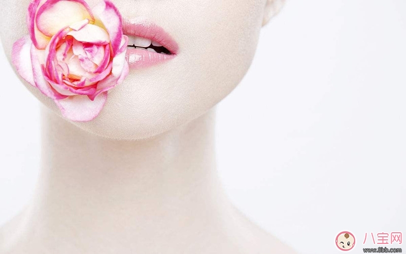 2017秋季女性唇部干燥如何滋潤(rùn)保養(yǎng)