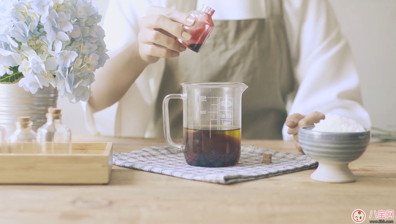 2017秋季女性唇部干燥如何滋潤(rùn)保養(yǎng)