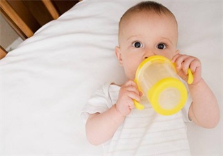 喝催奶湯依舊沒(méi)奶 到底是哪些原因影響產(chǎn)奶