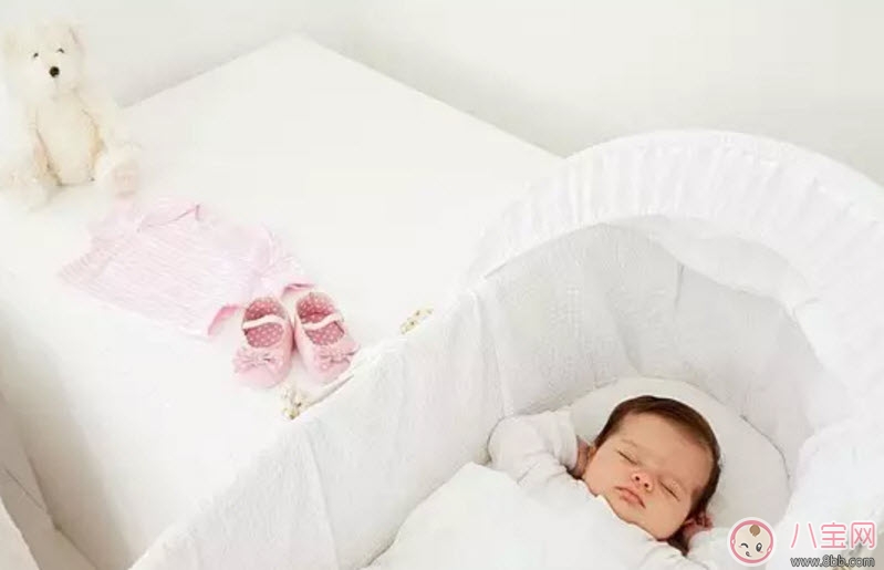 多大的寶寶可以斷夜奶 寶寶夜奶什么時(shí)候斷比較好 多大的寶寶可以斷夜奶 寶寶夜奶什么時(shí)候斷比較好