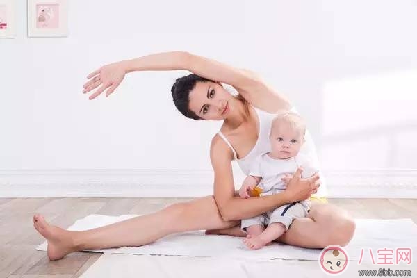 產(chǎn)后嚴(yán)重脫發(fā)怎么辦 全方面治療是關(guān)鍵 產(chǎn)后嚴(yán)重脫發(fā)怎么辦 全方面治療是關(guān)鍵