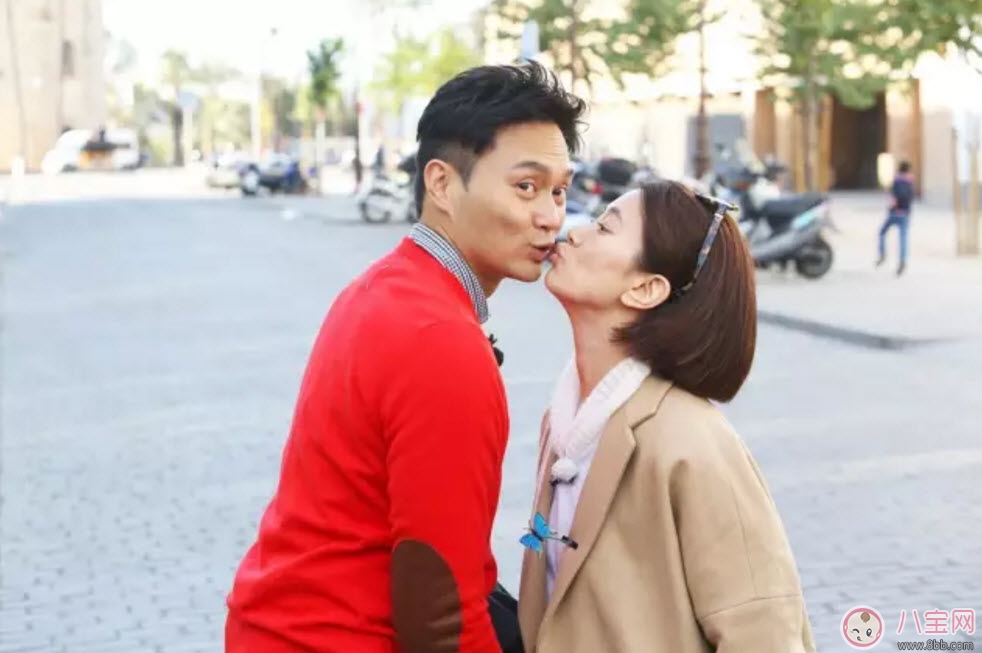 產(chǎn)后抑郁老公的陪伴很重要 不解學(xué)學(xué)寵妻典范張智霖 產(chǎn)后抑郁老公的陪伴很重要 不解學(xué)學(xué)寵妻典范張智霖