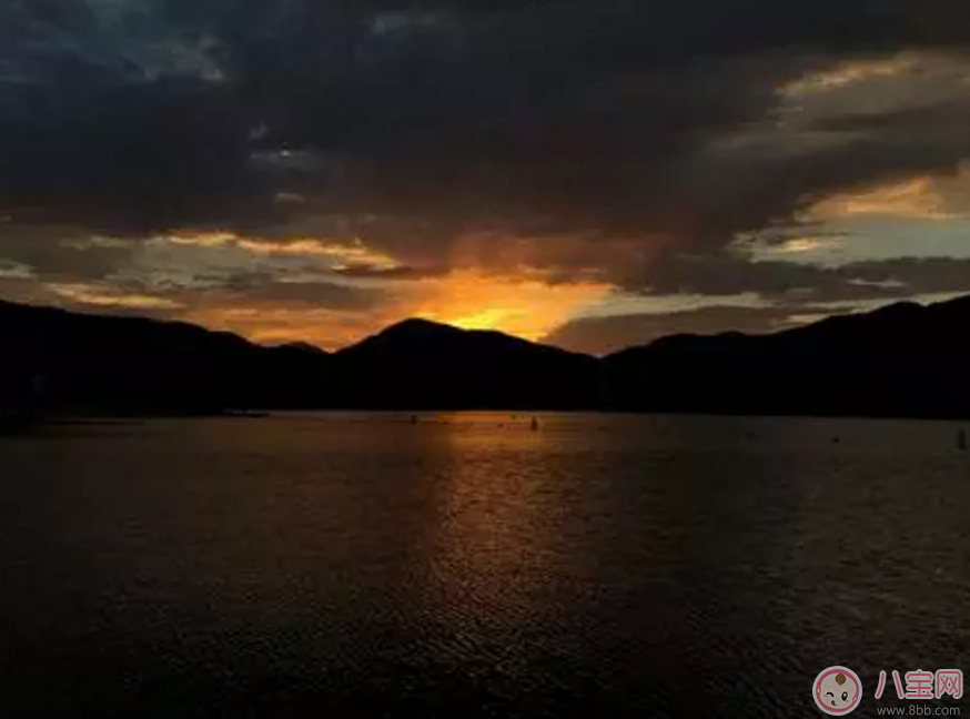 iPhone 8、iPhone 8 Plus以及iPhone X哪個(gè)好 哪款iPhone 更值得買