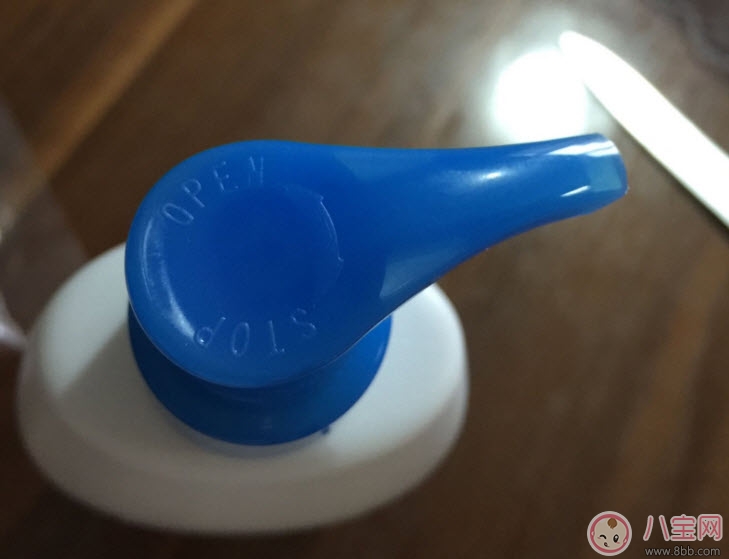 新安怡嬰兒洗發(fā)沐浴露二合一好用嗎 強生新安怡沐浴露二合一哪個好用