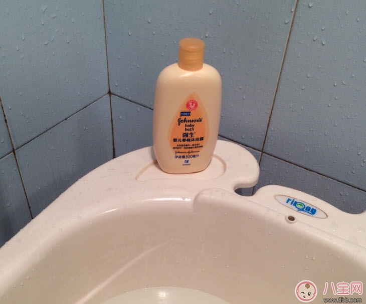 強(qiáng)生嬰兒香桃沐浴露味道怎么樣 強(qiáng)生嬰兒香桃沐浴露寶寶使用測(cè)評(píng)