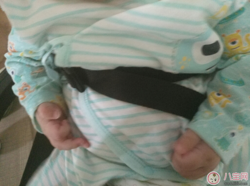 孩子學(xué)走路學(xué)步機(jī)怎么選 7-18月嬰兒學(xué)步車(chē)試用測(cè)評(píng)