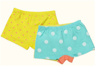 寶寶穿的內(nèi)褲有甲醛嗎 寶寶應該多大開始穿內(nèi)褲