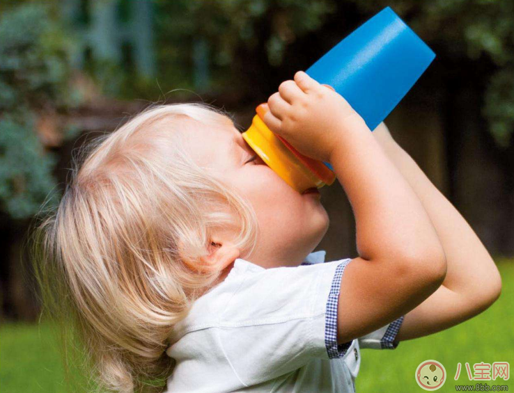 孩子開學(xué)喝水用什么杯子好 推薦孩子用Hello Kitty系列水杯