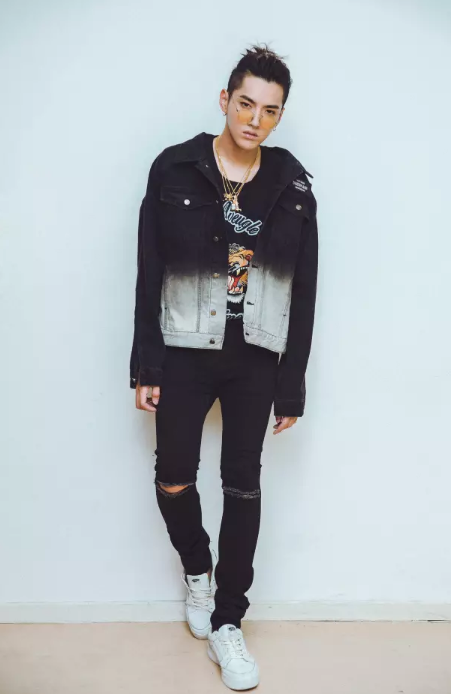 吳亦凡菠蘿頭高清圖 菠蘿頭雷人嗎？