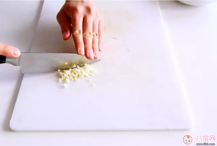 補充葉酸又能預(yù)防孕期便秘 干了這碗橙香胡蘿卜濃湯