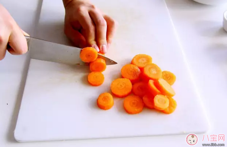 補充葉酸又能預(yù)防孕期便秘 干了這碗橙香胡蘿卜濃湯