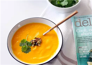 補(bǔ)充葉酸又能預(yù)防孕期便秘 干了這碗橙香胡蘿卜濃湯