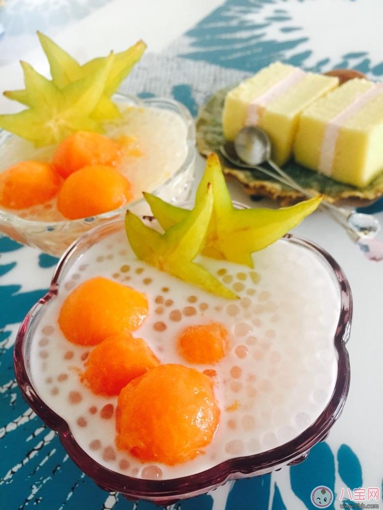秋燥降火自制椰汁木瓜西米露 媽媽寶寶都愛(ài)吃！