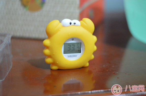 秋季寶寶水溫計(jì)哪款好 棒棒豬小水溫計(jì)測評(píng)