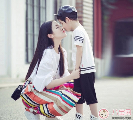 小包總楊爍兒子小毛驢照片 楊爍兒子小毛驢多大了 小包總楊爍兒子小毛驢照片 楊爍兒子小毛驢多大了