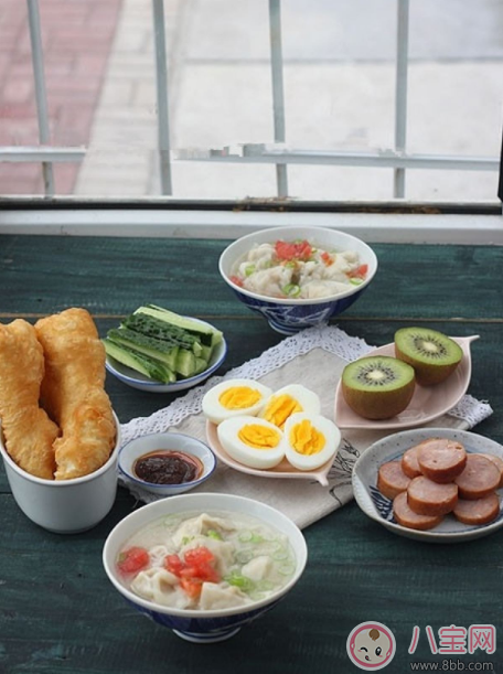 去學(xué)校的時(shí)間太短來不及吃早餐 孩子快手早餐