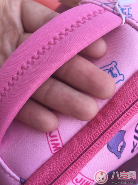 上學(xué)小書包用哪款好 uek幼兒園寶寶書包測(cè)評(píng)