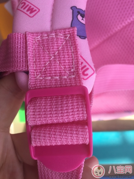 上學(xué)小書包用哪款好 uek幼兒園寶寶書包測(cè)評(píng)