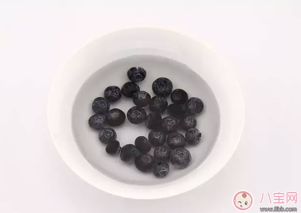 孕婦一天吃多少顆藍(lán)莓 孕婦吃藍(lán)莓怎么洗才干凈