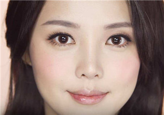 2017七夕約會(huì)妝容 如何打造清新裸妝視覺感