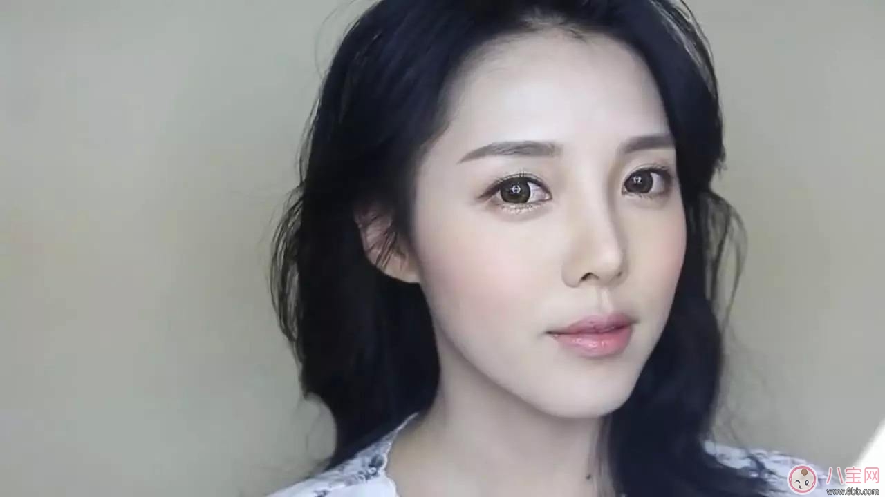 2017七夕約會(huì)妝容 如何打造清新裸妝視覺感