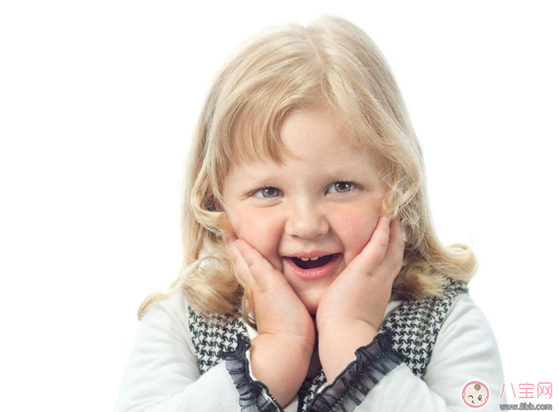 懷孕吃什么生出來(lái)的孩子皮膚白 吃什么孩子生得好