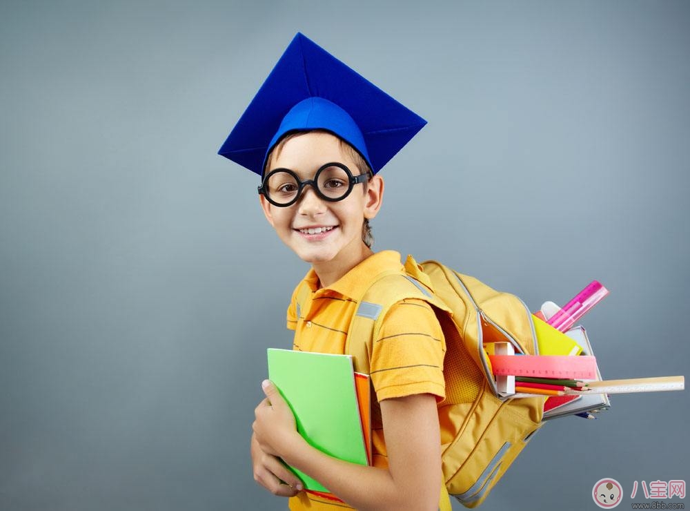 開學(xué)季書包如何挑選  雙肩包VS拉桿包？