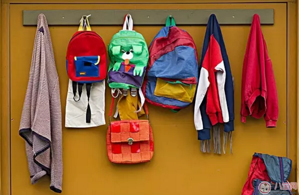 開學(xué)季書包如何挑選  雙肩包VS拉桿包？