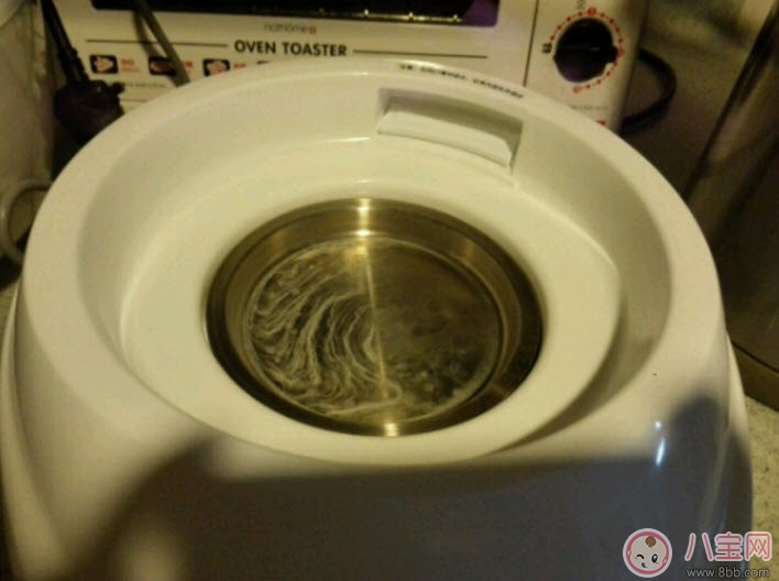 小白熊奶瓶消毒器怎么樣 小白熊嬰兒奶瓶消毒器好用嗎。