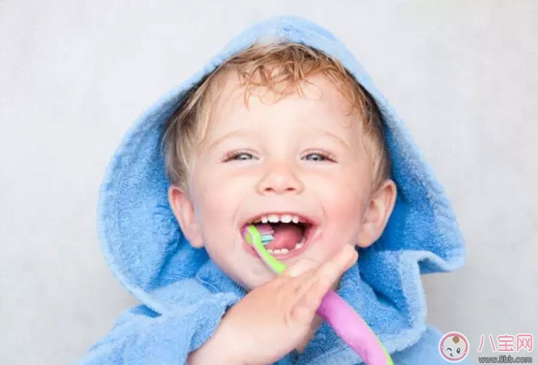 孩子可以用電動牙刷嗎 寶寶選擇電動牙刷的標(biāo)準(zhǔn)是什么