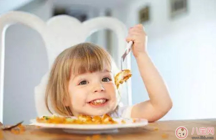 寶寶輔食里要不要放油 寶寶多大可以吃油