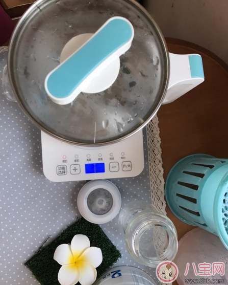 寶寶奶冷了怎么辦 喔喔牛恒溫調(diào)奶器來幫忙