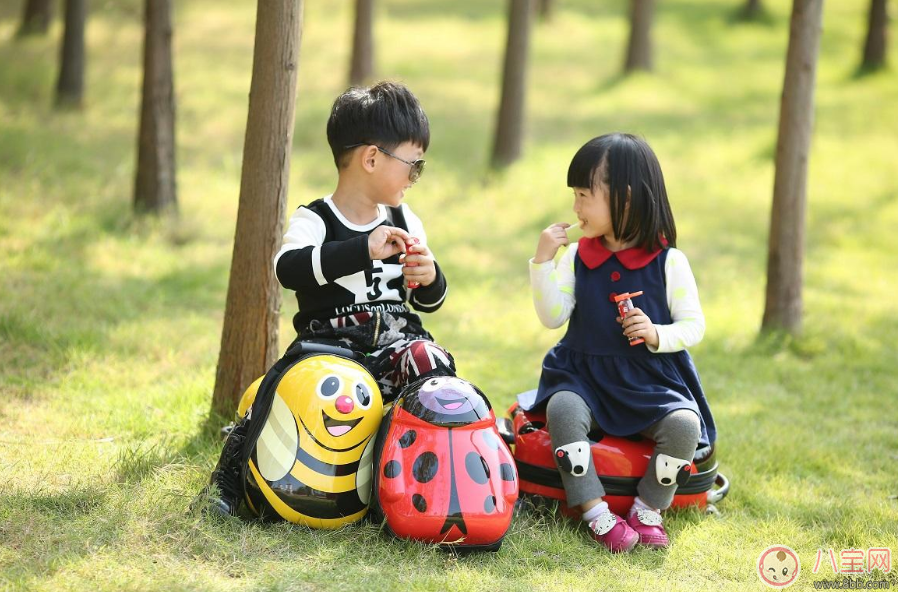 這樣選擇孩子的文具才會(huì)對(duì)孩子好 開學(xué)孩子文具選擇方法